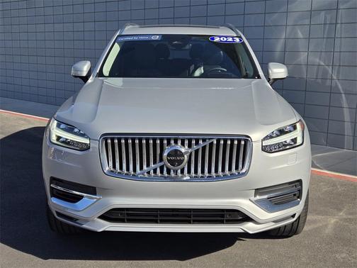 2023 Volvo XC90 Recharge Plug-In Hybrid T8 Ultimate Bright Theme 7-Seater