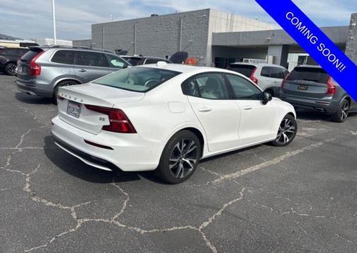 2025 Volvo S60 B5 Plus