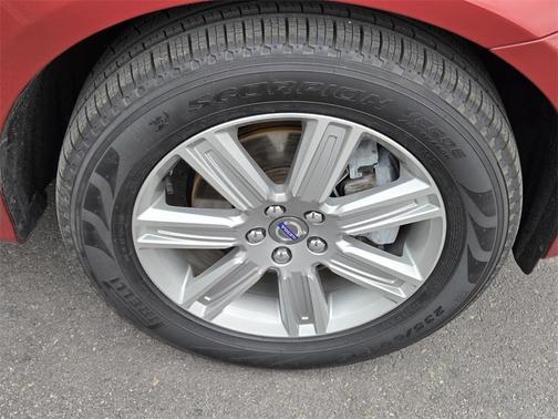 2016 Volvo XC60 T6 Drive-E