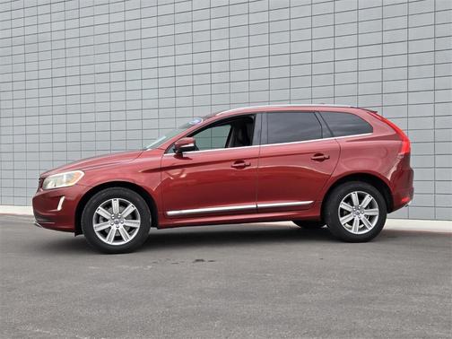 2016 Volvo XC60 T6 Drive-E