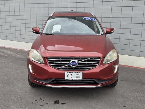 2016 Volvo XC60 T6 Drive-E