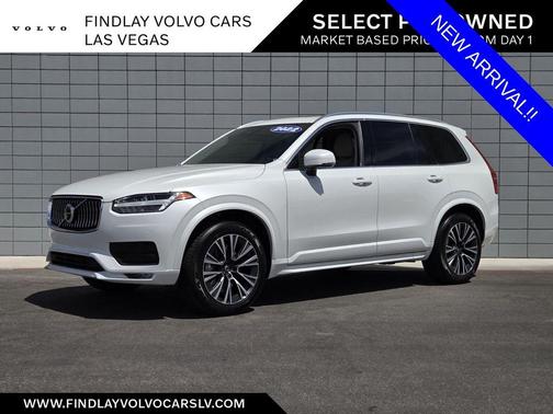 Crystal White Metallic 2022 Volvo XC90 T5 Momentum 7 Passenger
