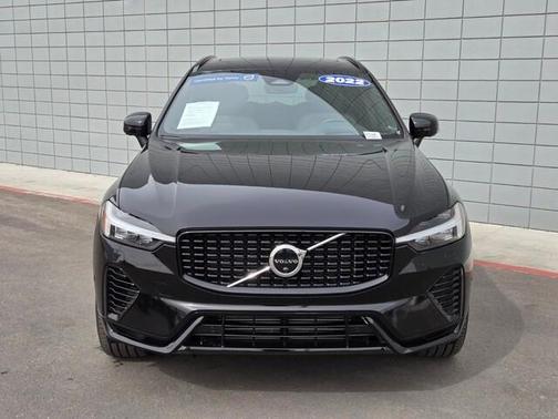 2022 Volvo XC60 Recharge Plug-In Hybrid T8 R-Design