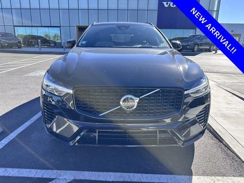 2022 Volvo XC60 Recharge Plug-In Hybrid T8 R-Design