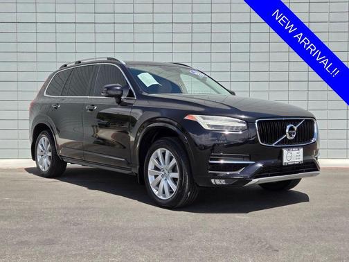 Onyx Black Metallic 2016 Volvo XC90 T6 Momentum