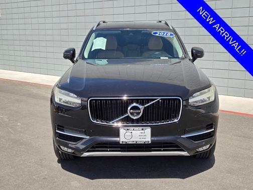 Onyx Black Metallic 2016 Volvo XC90 T6 Momentum