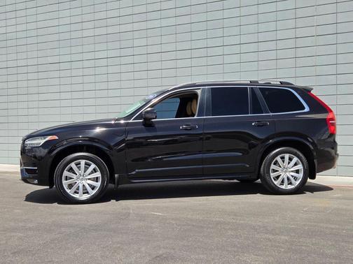 Onyx Black Metallic 2016 Volvo XC90 T6 Momentum