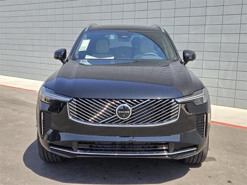 2025 Volvo XC90 B6 Plus 7-Seater