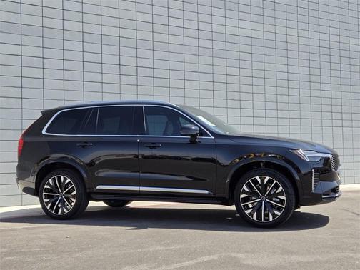 2025 Volvo XC90 B6 Plus 7-Seater