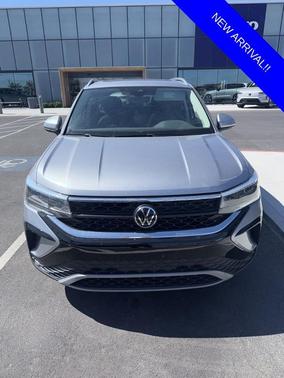 Pyrite Silver Metallic 2023 Volkswagen Taos 1.5T SE