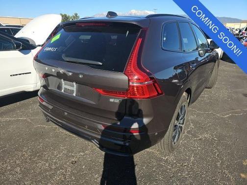 2025 Volvo XC60 B5 Plus