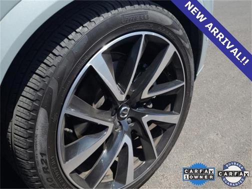2024 Volvo XC90 B6 Ultimate Bright Theme 7-Seater