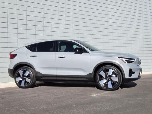 2024 Volvo C40 Recharge Pure Electric Twin Plus