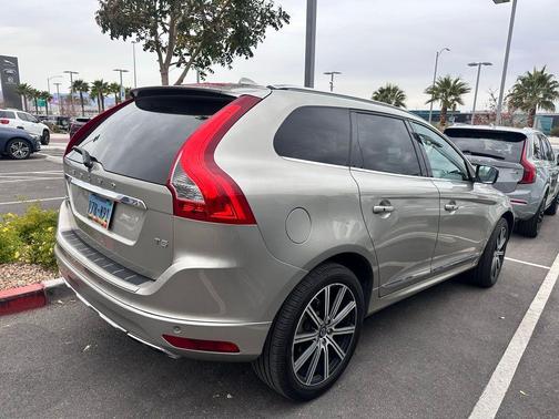 2015 Volvo XC60 T5 Premier