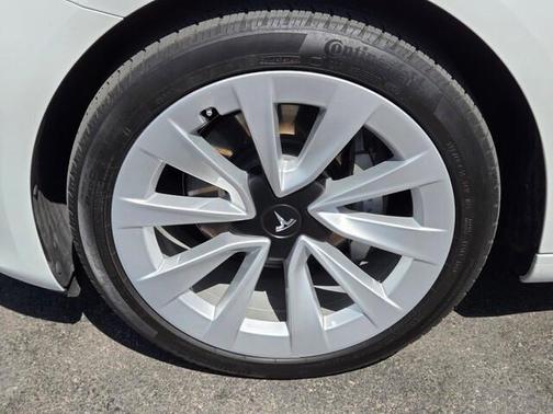 Pearl White Multi 2023 Tesla Model 3 Base