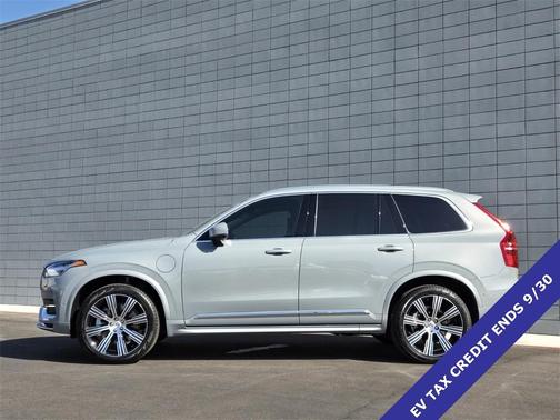 2025 Volvo XC90 Plug-In Hybrid T8 Ultra 6-Seater