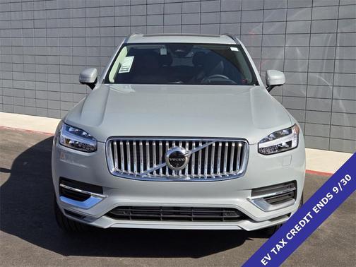 2025 Volvo XC90 Plug-In Hybrid T8 Ultra 6-Seater