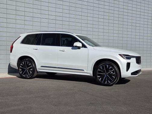 2026 Volvo XC90 B6 Plus 7-Seater