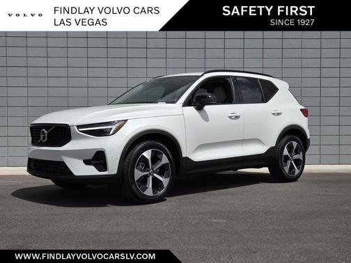 Crystal White 2026 Volvo XC40 B5 Plus
