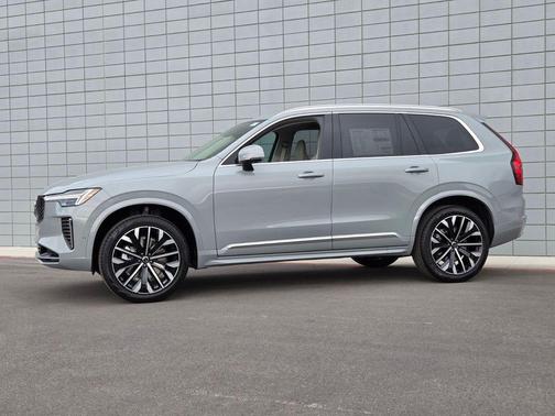 2026 Volvo XC90 B6 Ultra 7-Seater