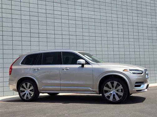2025 Volvo XC90 Plug-In Hybrid T8 Plus 7-Seater