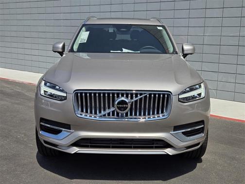 2025 Volvo XC90 Plug-In Hybrid T8 Plus 7-Seater