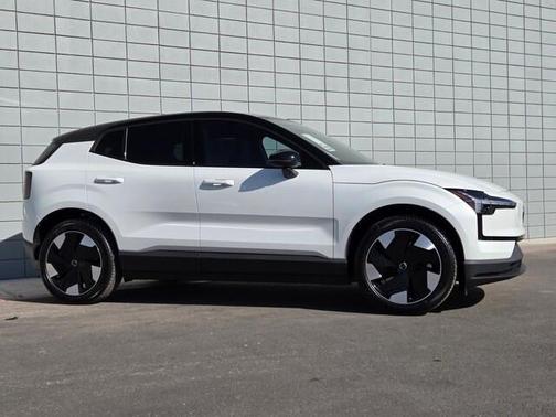 Crystal White 2026 Volvo EX30 Twin Motor Plus