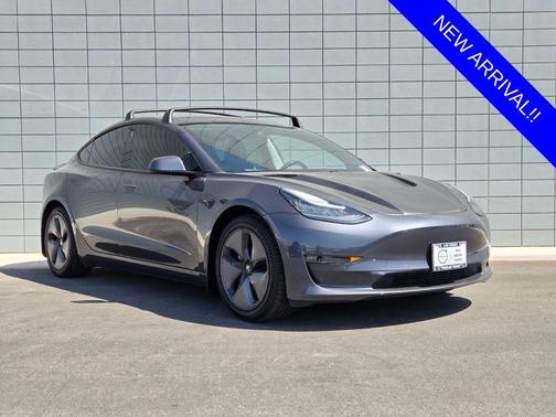 Midnight Silver Metallic 2018 Tesla Model 3 Long Range