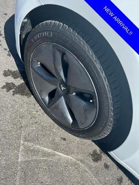 Pearl White Multi 2018 Tesla Model 3 Long Range
