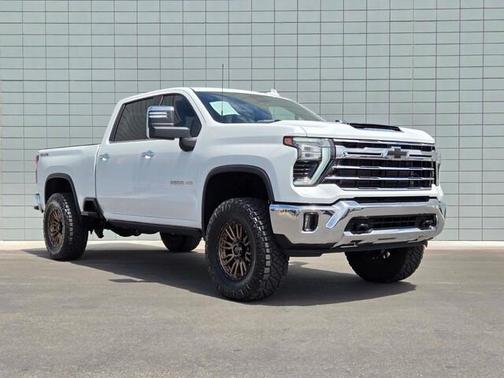 Summit White 2025 Chevrolet Silverado 2500 LTZ