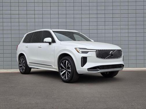 2026 Volvo XC90 B6 Core