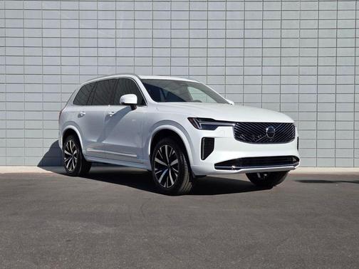 2026 Volvo XC90 B5 Core