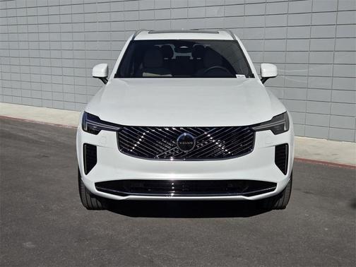 2026 Volvo XC90 B5 Core