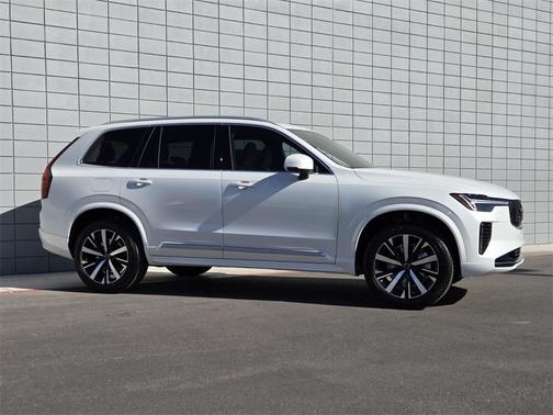 2026 Volvo XC90 B5 Core