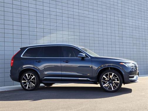 2021 Volvo XC90 Recharge Plug-In Hybrid T8 Inscription Expression 6 Passenger