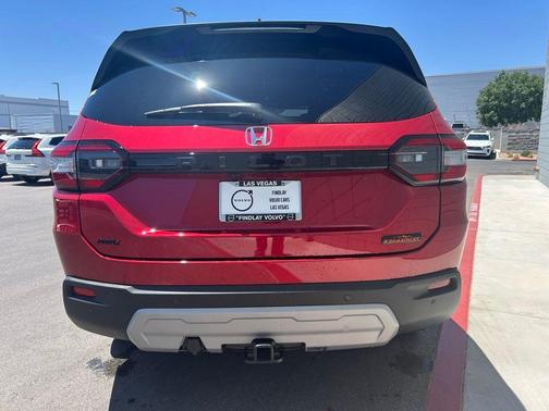 Radiant Red Metallic II 2024 Honda Pilot TrailSport