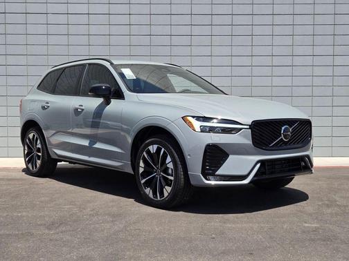 Gray Metallic 2026 Volvo XC60 B5 Plus