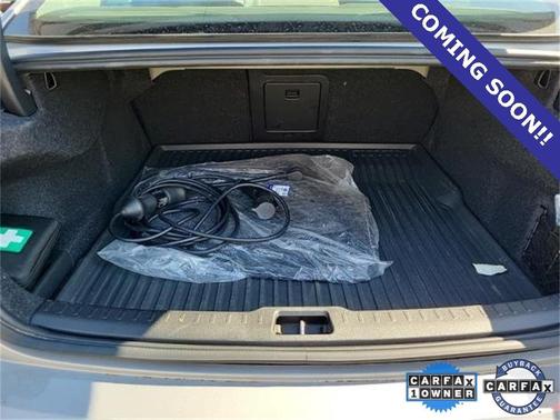 2024 Volvo S60 Recharge Plug-In Hybrid T8 Plus Dark Theme