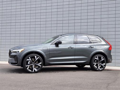 2026 Volvo XC60 Plug-In Hybrid T8 Ultra