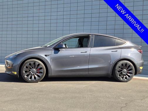 Midnight Silver Metallic 2022 Tesla Model Y Performance