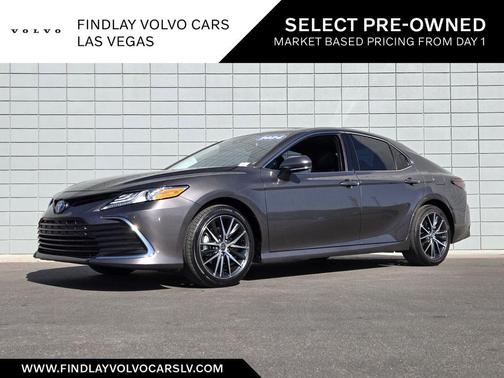 2024 Toyota Camry Hybrid XLE