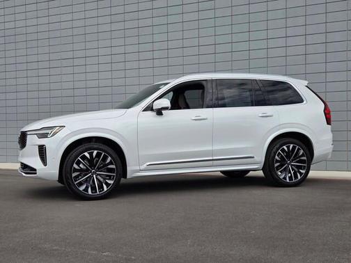 2026 Volvo XC90 B6 Plus 7-Seater