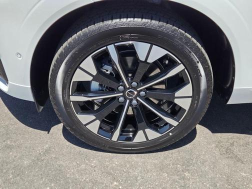 Crystal White 2026 Volvo XC60 B5 Plus