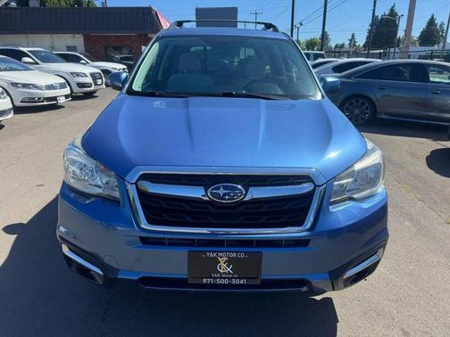 Quartz Blue Pearl 2018 Subaru Forester 2.5i Premium