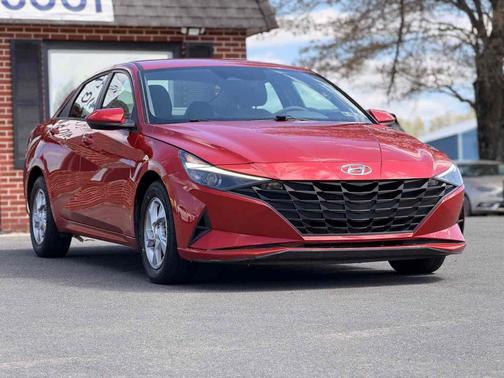 2021 Hyundai ELANTRA SE