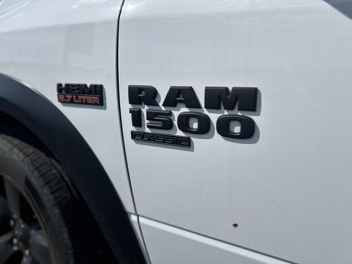 Bright White Clearcoat 2019 RAM 1500 Classic Warlock Quad Cab 4x2 6'4' Box