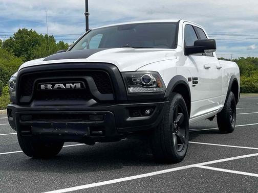 Bright White Clearcoat 2019 RAM 1500 Classic Warlock Quad Cab 4x2 6'4' Box