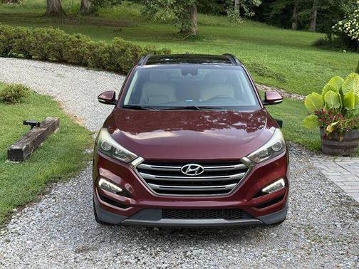 Ruby Wine 2016 Hyundai TUCSON Sport