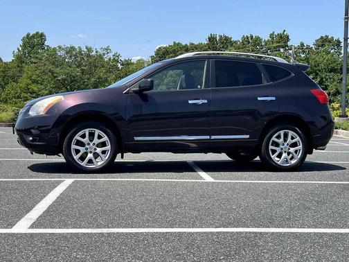 Black Amethyst 2011 Nissan Rogue SV