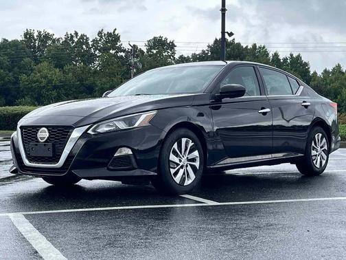 Super Black 2020 Nissan Altima S FWD